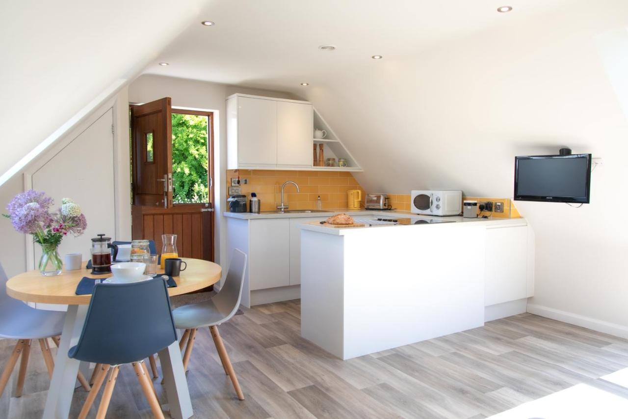 Ferienwohnung The Roost - A Bird'S Eye View In The Countryside Cullompton Exterior foto